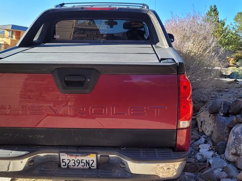 Used 2006 Chevrolet Avalanche LS w/ Avalanche South-West Package image 14