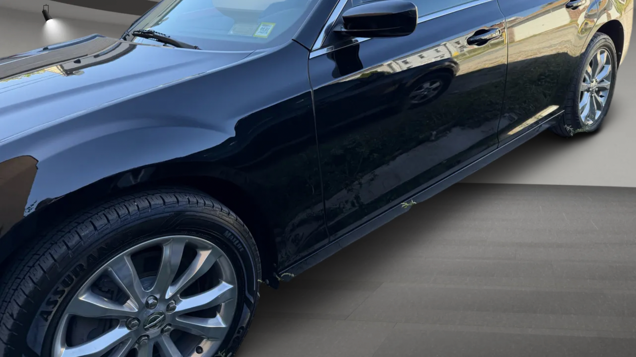 Used 2018 Chrysler 300 Touring L AWD/4WD image 13