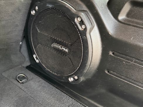 Used 2018 Jeep Wrangler Unlimited Rubicon AWD/4WD image 8
