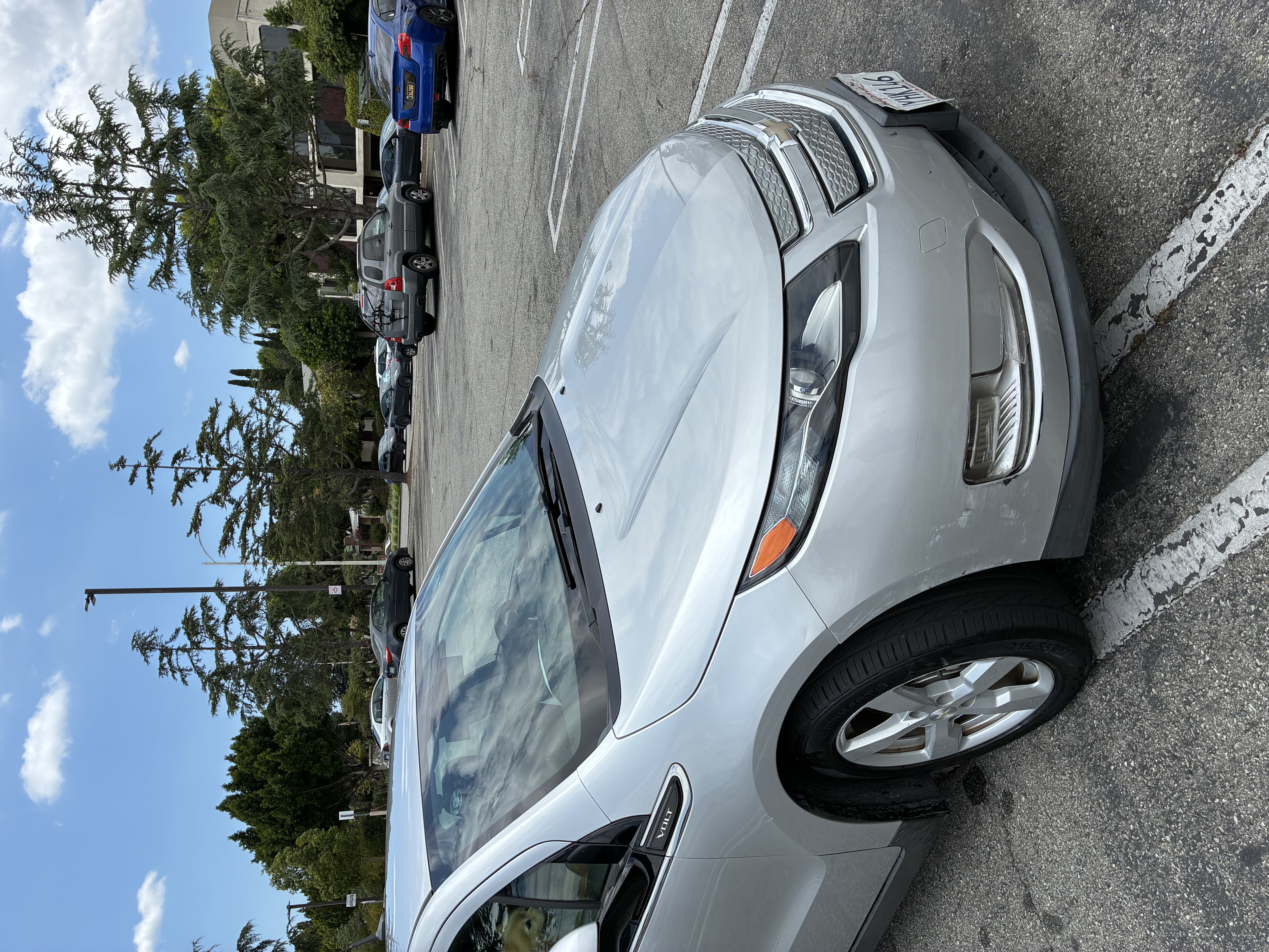 Used 2013 Chevrolet Volt FWD image 2