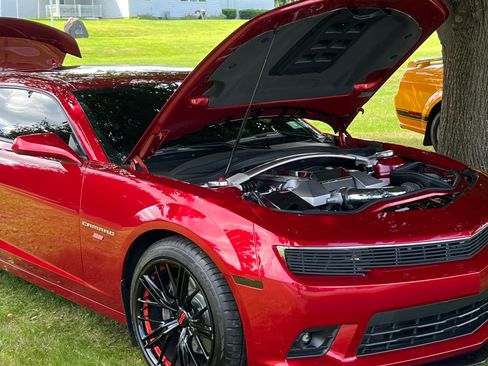 Used 2014 Chevrolet Camaro SS w/ RS Package image 1