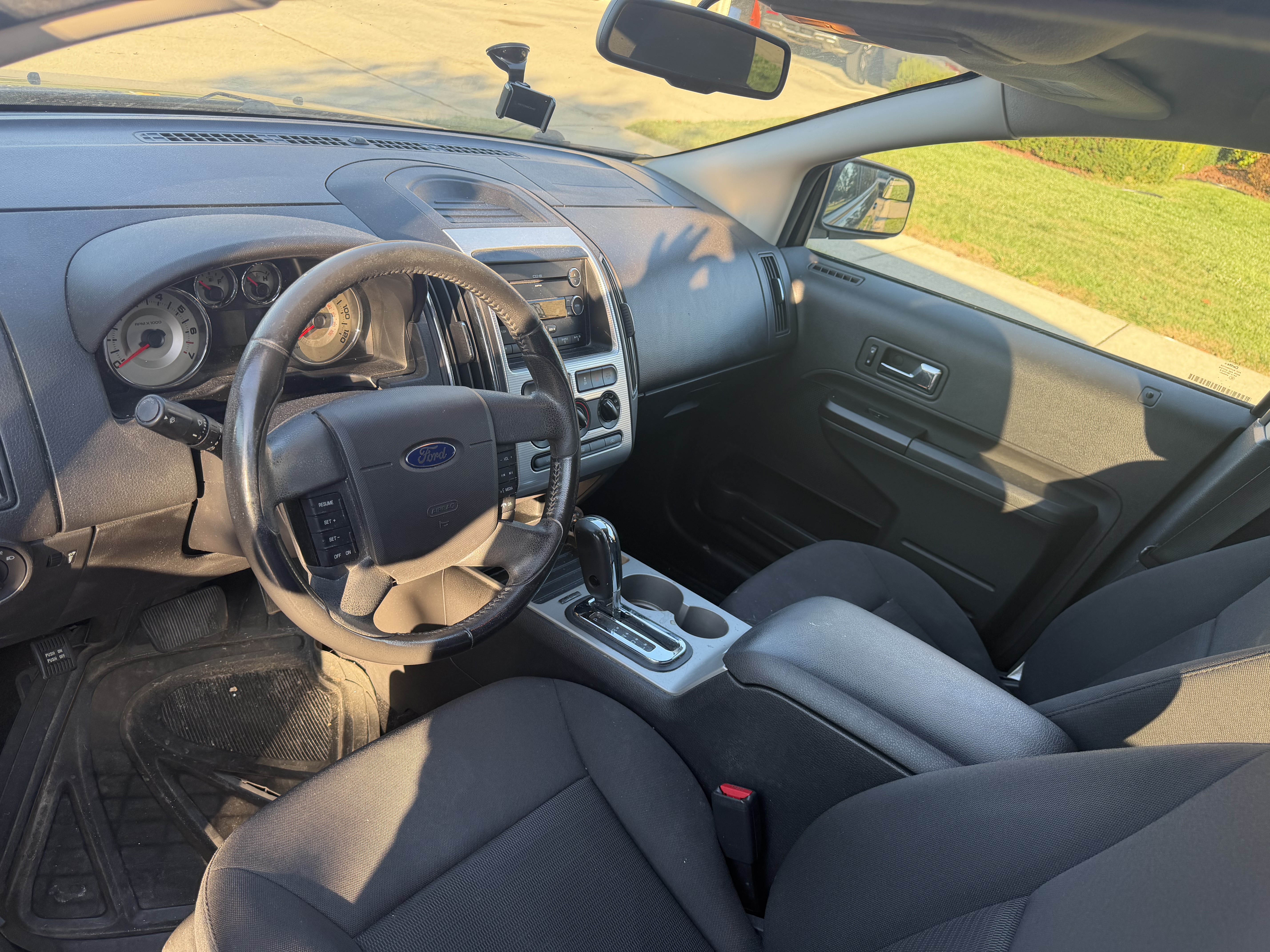 Used 2010 Ford Edge SEL AWD/4WD image 6
