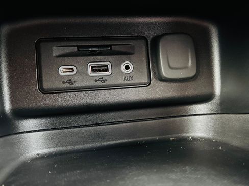 Used 2019 Chevrolet Equinox LT image 22