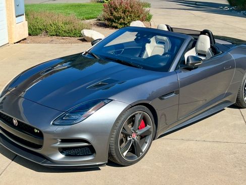 Used 2018 Jaguar F-TYPE R image 1