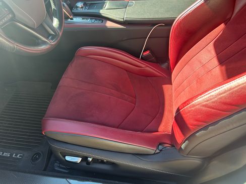 Used 2018 Lexus LC 500 Coupe image 17