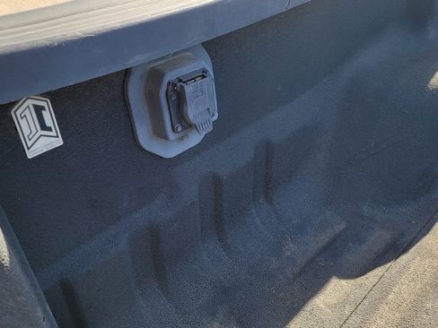 Used 2016 Ford F350 Lariat w/ Lariat Interior Package image 20