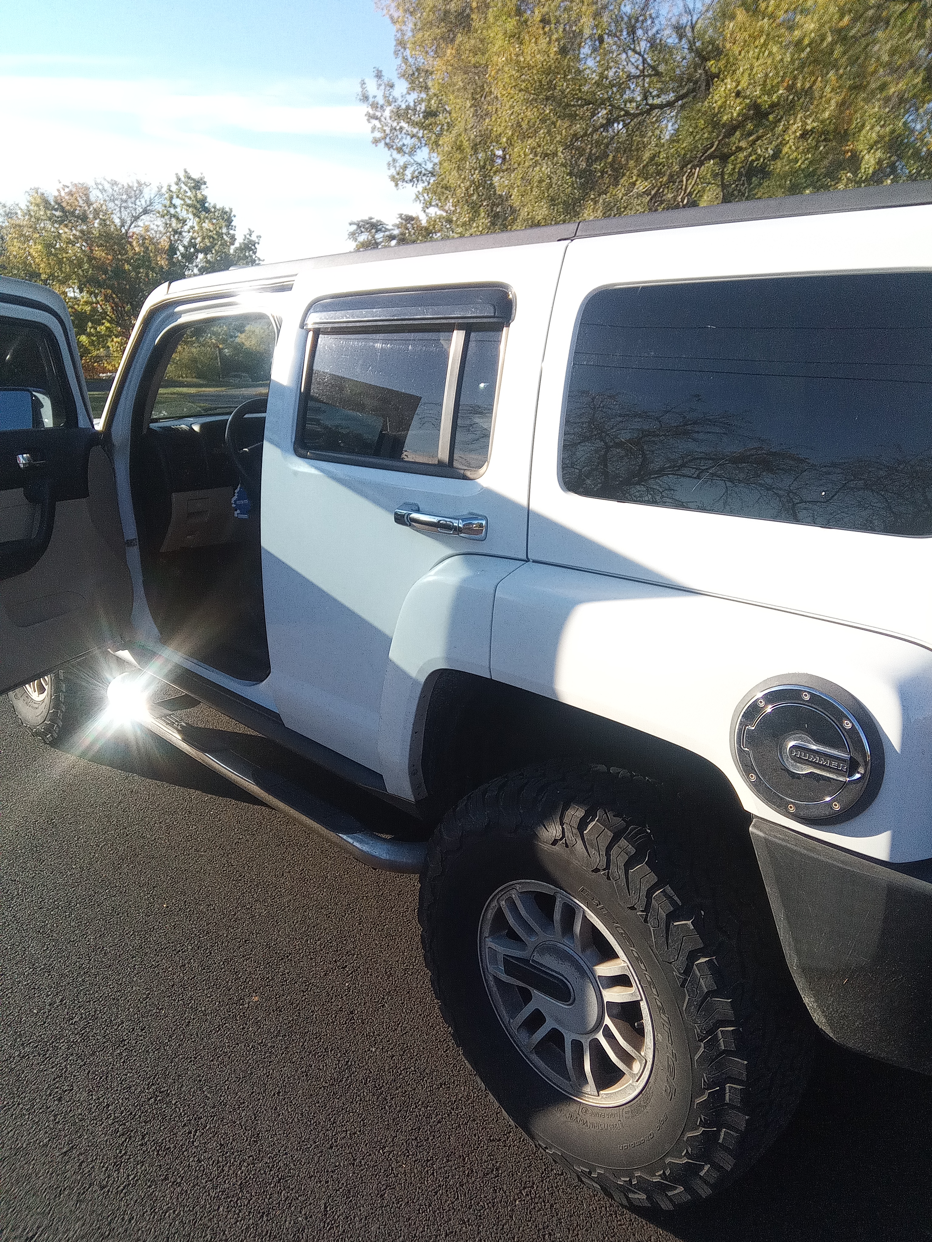 Used 2006 HUMMER H3 AWD/4WD image 2