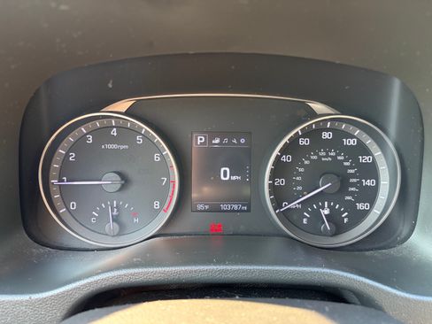 Used 2018 Hyundai Elantra SEL FWD image 14