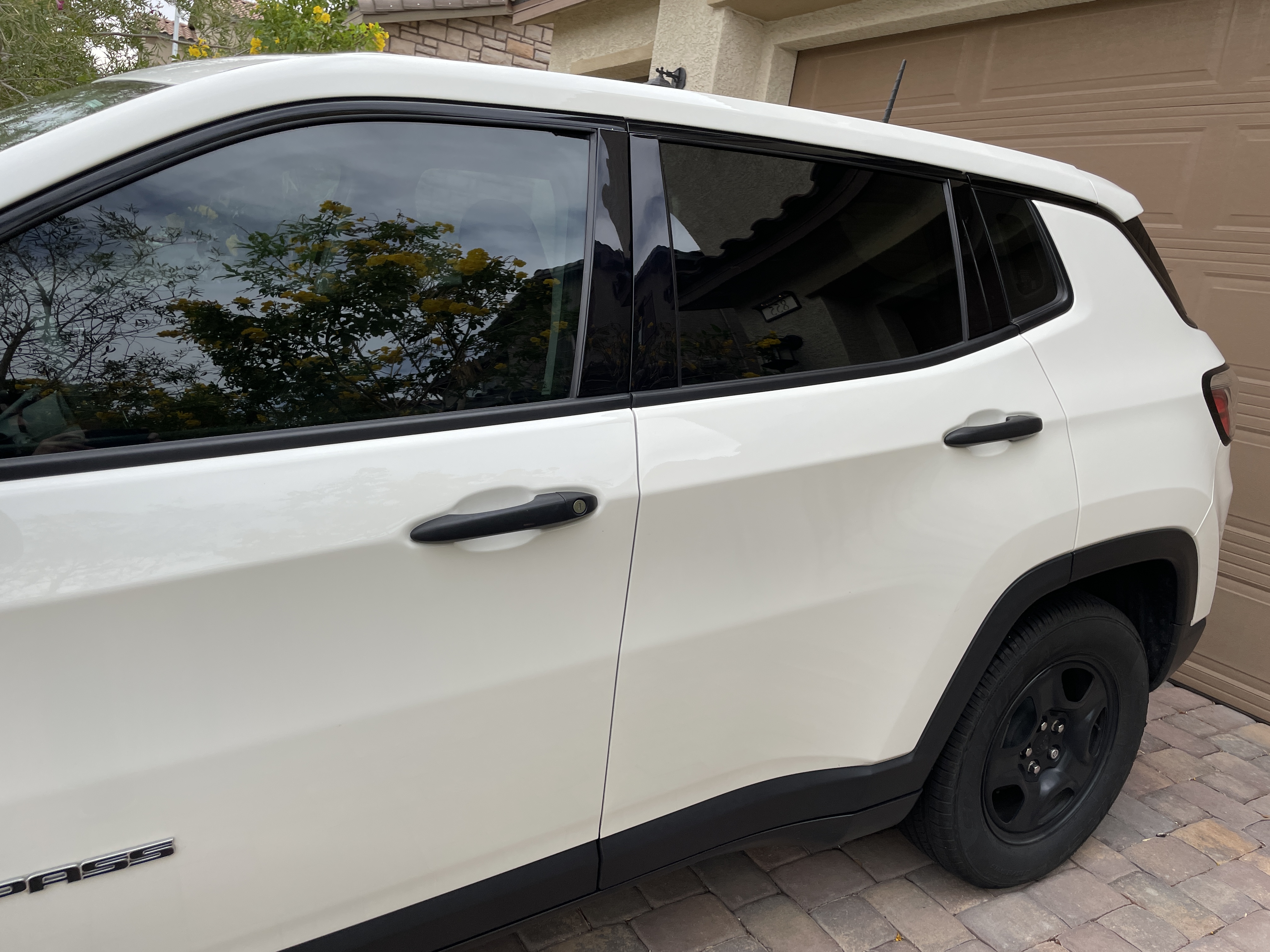 Used 2018 Jeep Compass Sport FWD image 15