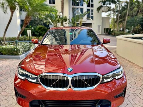 Used 2020 BMW 330i Sedan w/ Premium Package image 4