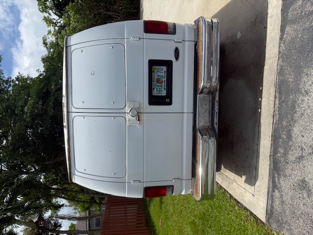 Used 2001 Ford E-250 and Econoline 250 RWD image 5