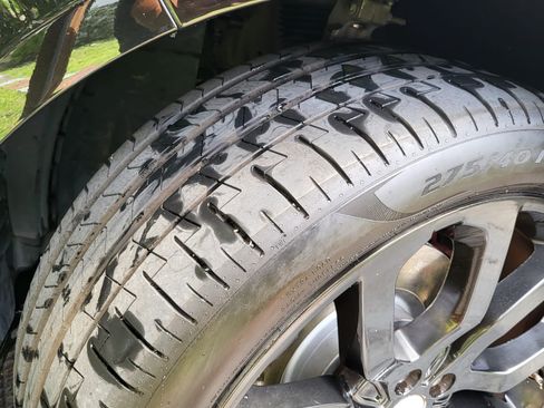 Used 2015 Land Rover Range Rover HSE image 14