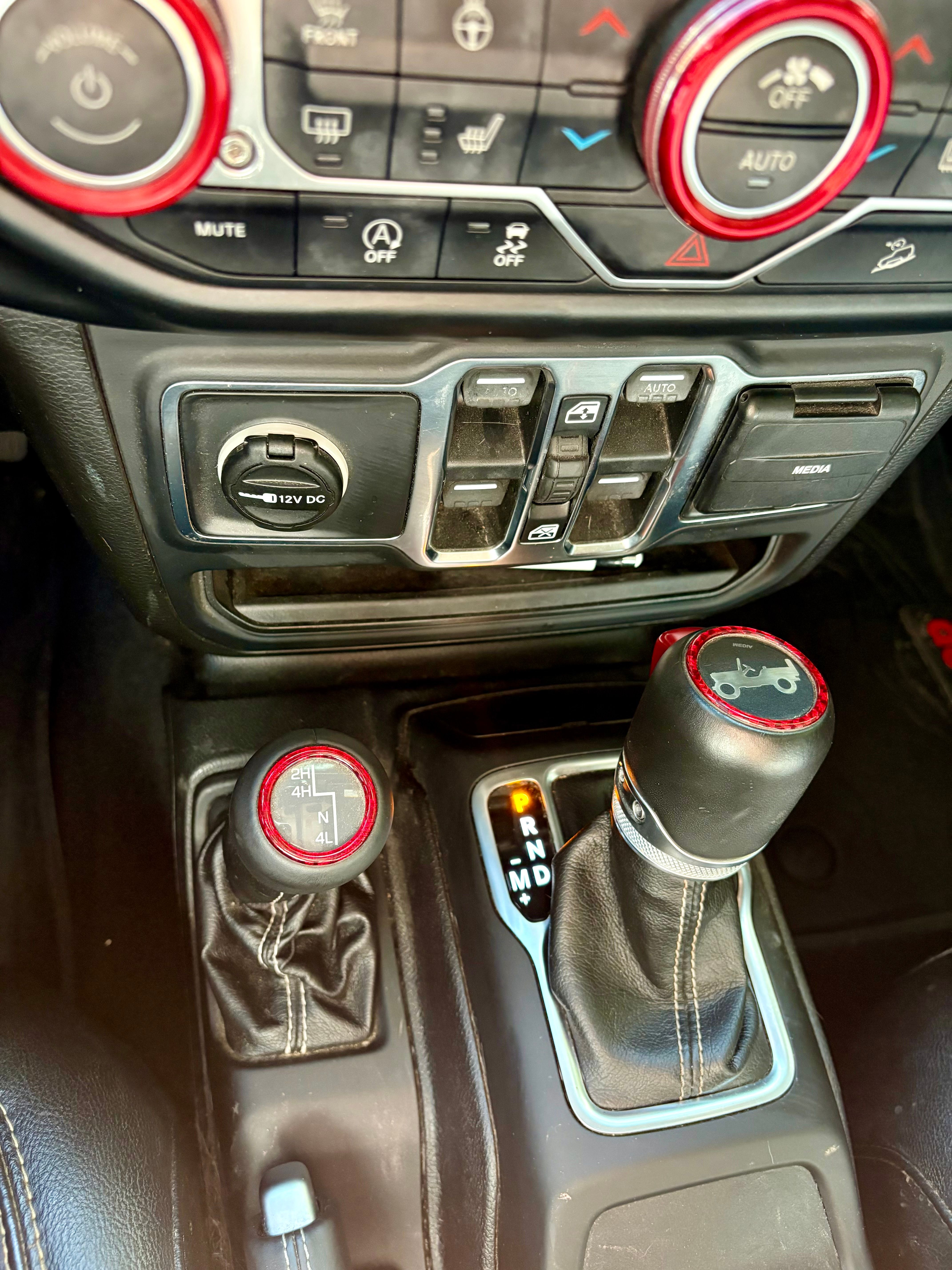 Used 2019 Jeep Wrangler Unlimited Sahara AWD/4WD image 14