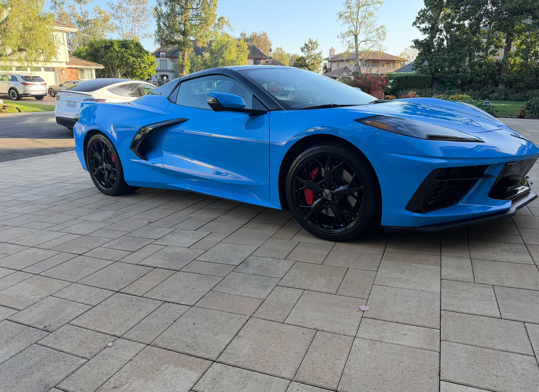 Used 2022 Chevrolet Corvette Stingray Premium Conv w/ Z51 Performance Package RWD image 9