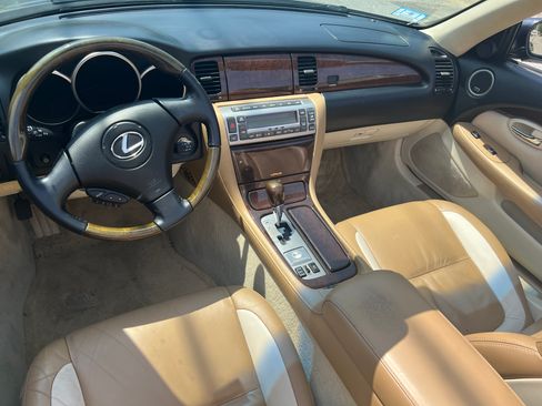 Used 2008 Lexus SC 430 Convertible RWD image 14