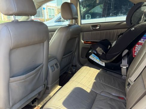 Used 2003 Toyota Camry XLE image 5