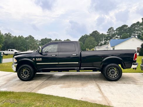 Used 2016 RAM 2500 Laramie AWD/4WD image 6