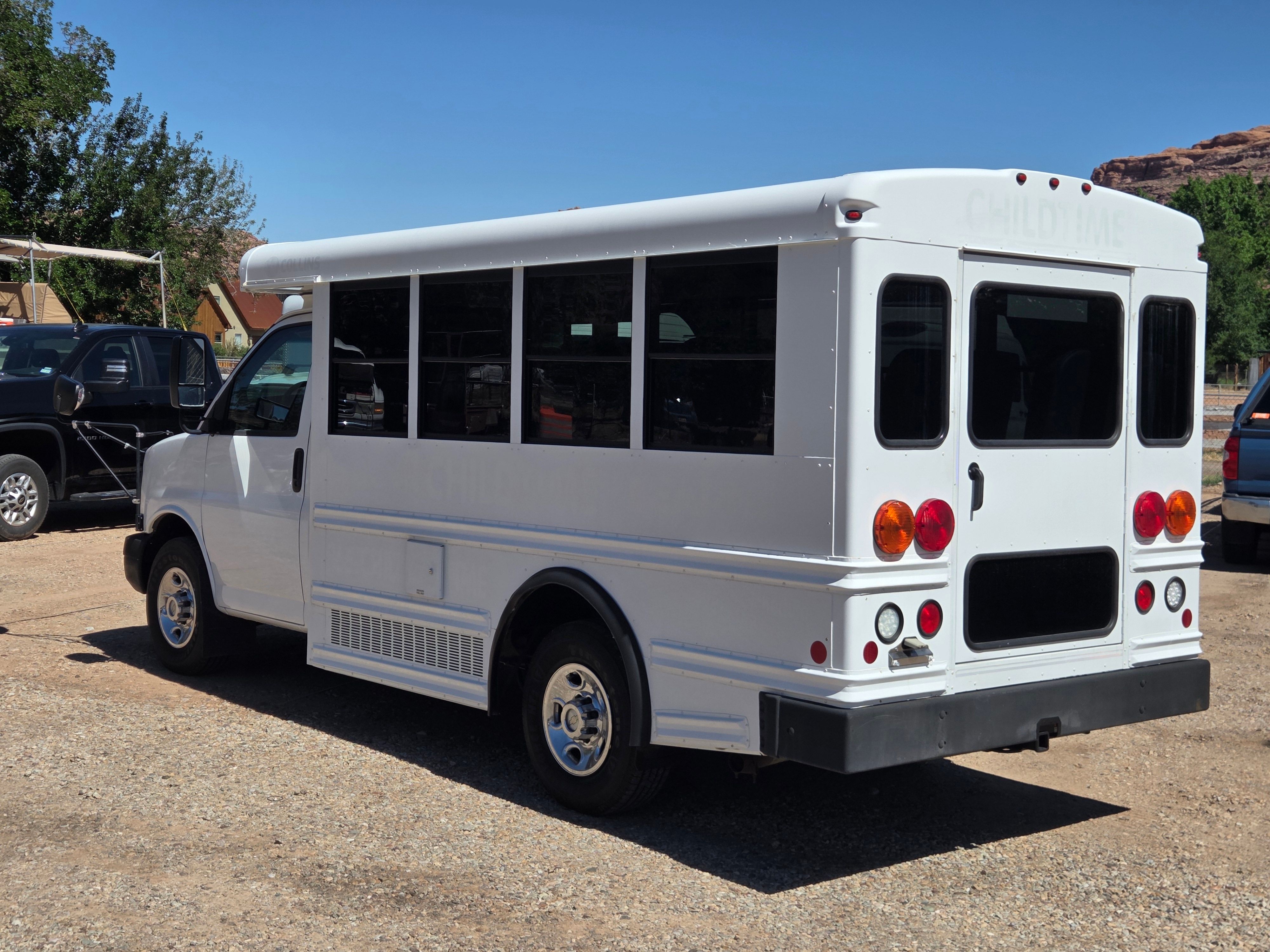 Used 2011 Chevrolet Express 3500 w/ School Bus Package RWD image 5