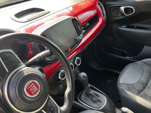 Used 2019 FIAT 500L Pop FWD image 21
