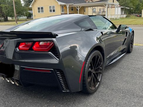 Used 2017 Chevrolet Corvette Grand Sport image 12