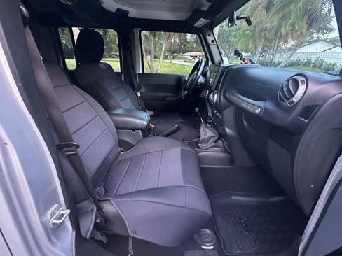 Used 2012 Jeep Wrangler Unlimited Sport AWD/4WD image 9