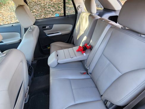 Used 2012 Ford Edge SEL image 8