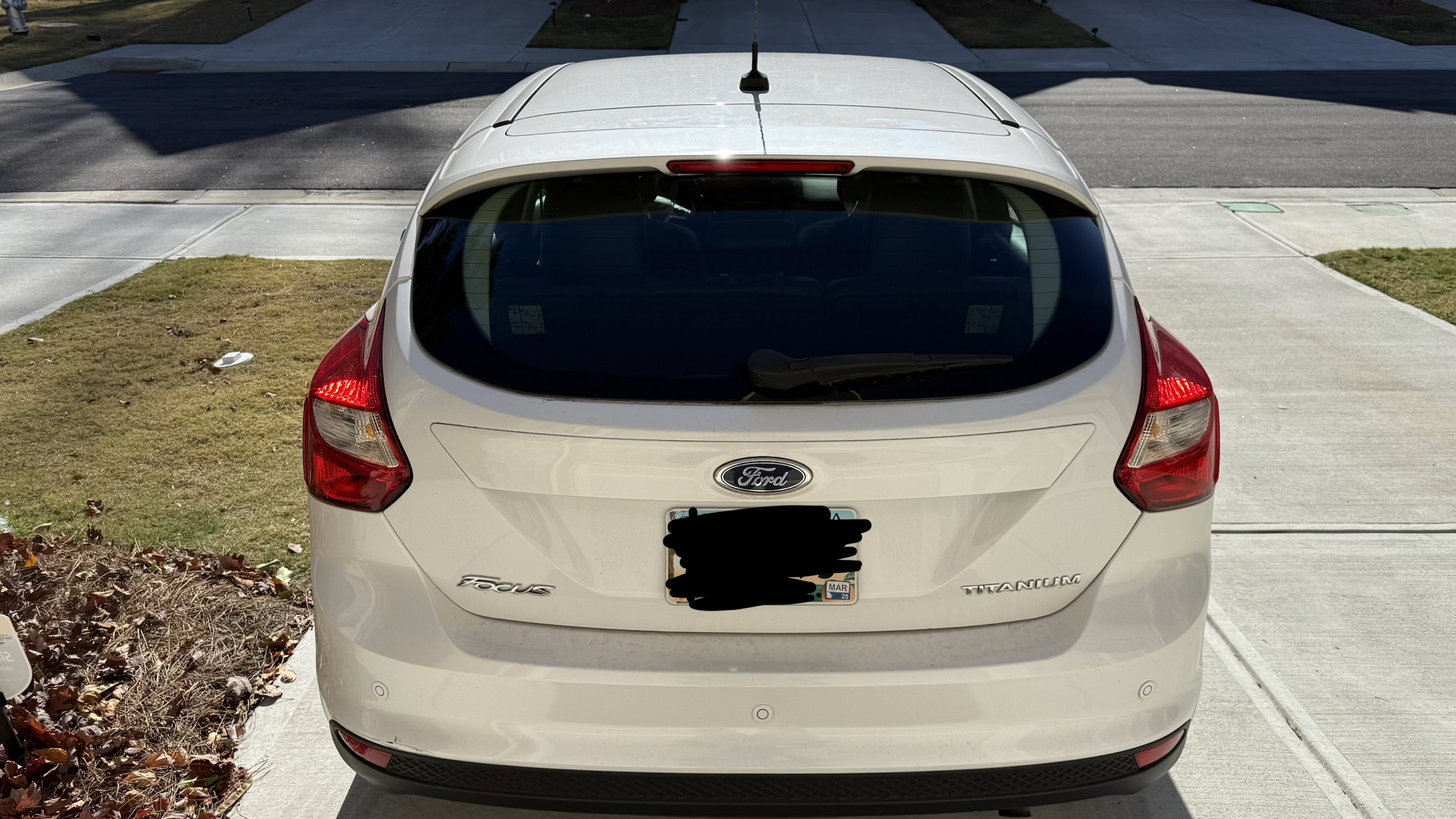 Used 2012 Ford Focus Titanium FWD image 9