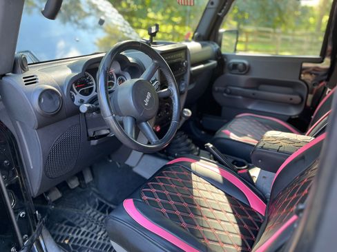 Used 2010 Jeep Wrangler Sport image 16