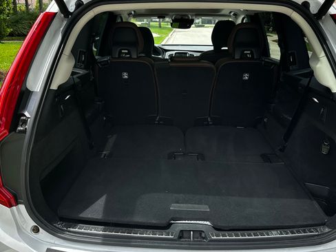 Used 2019 Volvo XC90 T6 Momentum w/ Protection Package Premier AWD/4WD image 11