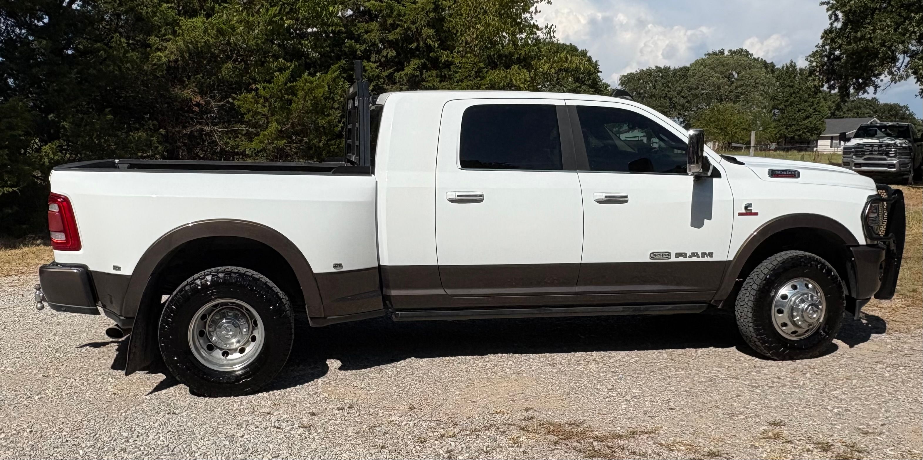 Used 2022 RAM 3500 Limited AWD/4WD image 10