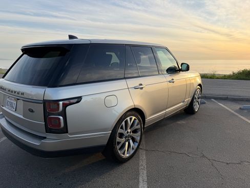 Used 2019 Land Rover Range Rover image 8
