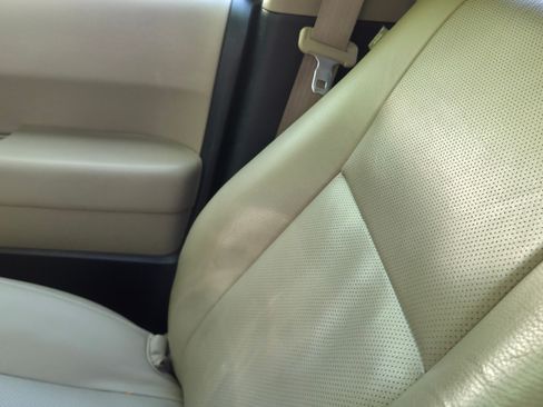 Used 2015 Toyota Sequoia Platinum image 6