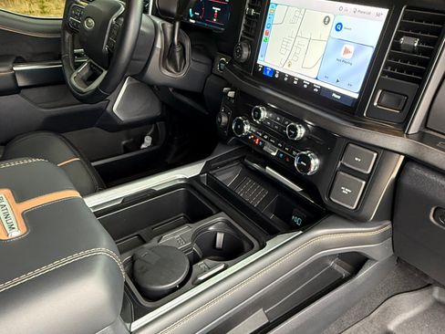 Used 2024 Ford F450 Platinum w/ FX4 Off-Road Package image 6