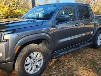 Used 2022 Nissan Frontier SV