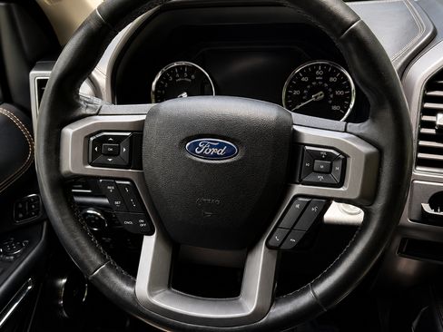 Used 2020 Ford Expedition Platinum AWD/4WD image 22