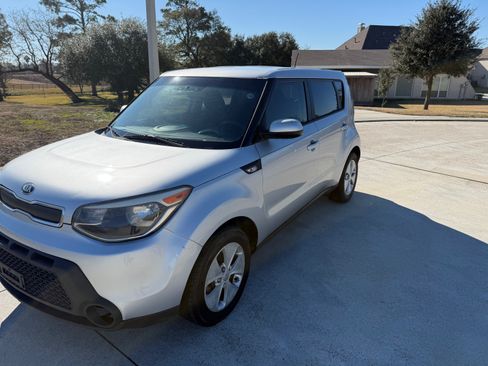 Used 2014 Kia Soul image 2