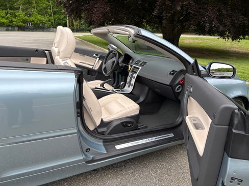 Used 2012 Volvo C70 T5 FWD image 14
