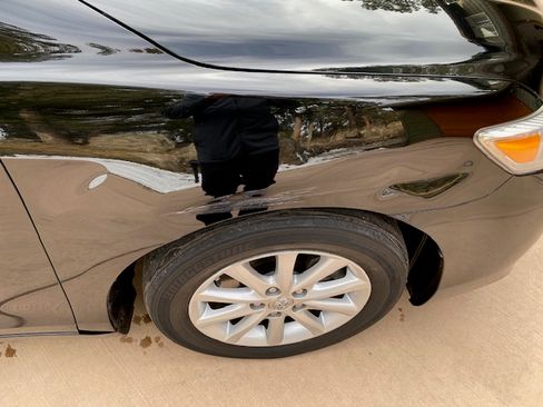 Used 2011 Toyota Camry XLE image 12