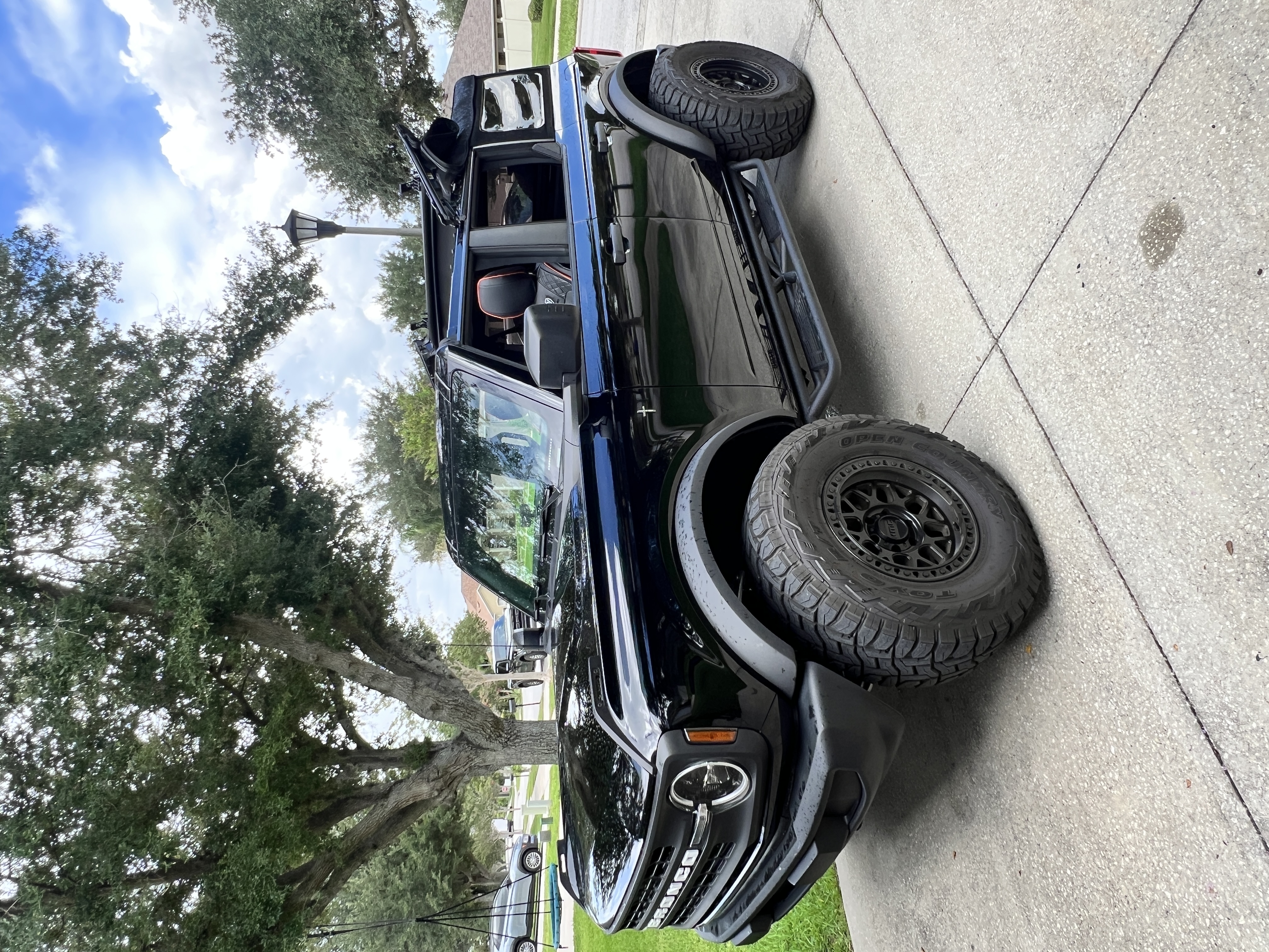 Used 2025 Ford Bronco 4-Door AWD/4WD image 13