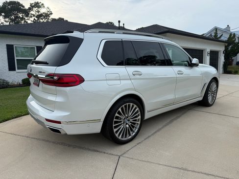 Used 2019 BMW X7 xDrive50i w/ Premium Package AWD/4WD image 12
