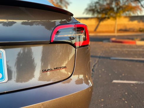 Used 2020 Tesla Model 3 Performance AWD/4WD image 10