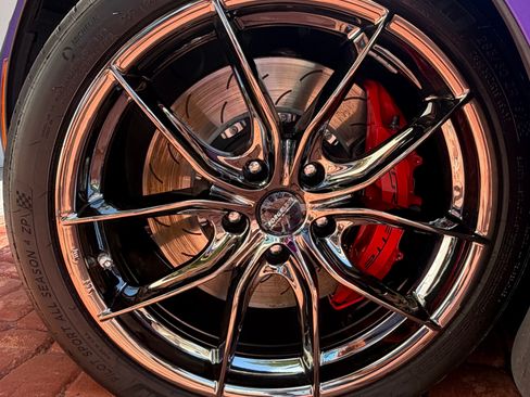 Used 2019 Chevrolet Corvette Grand Sport w/ Carbon Flash Badge Package RWD image 6