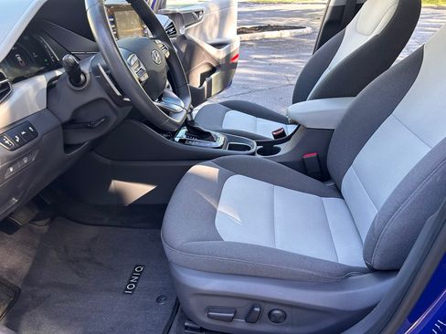 Used 2020 Hyundai Ioniq SEL image 5