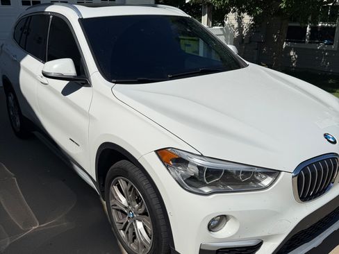 Used 2018 BMW X1 xDrive28i AWD/4WD image 5