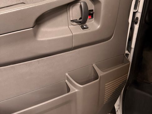 Used 2014 Chevrolet Express 3500 LT w/ LT Preferred Equipment Group image 14