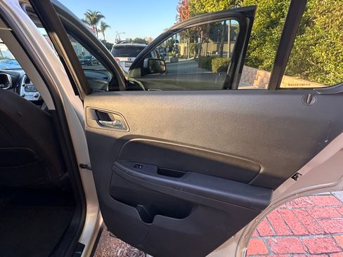 Used 2013 Chevrolet Equinox LT w/ Driver Convenience Package image 16