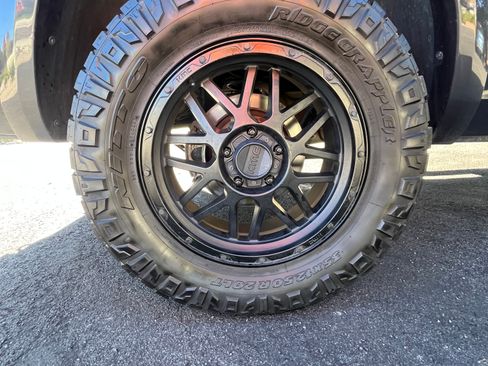 Used 2015 RAM 1500 Laramie w/ Convenience Group image 17