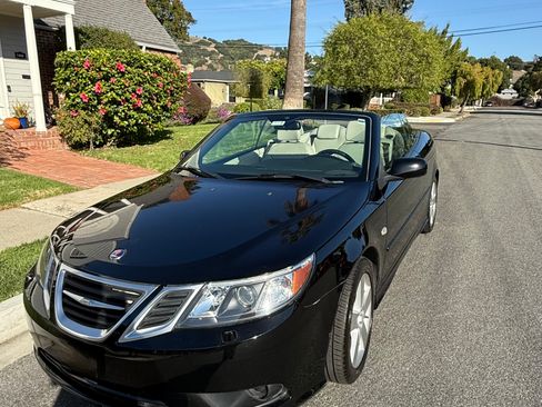 Used 2010 Saab 9-3 2.0T w/ Comfort Package image 4
