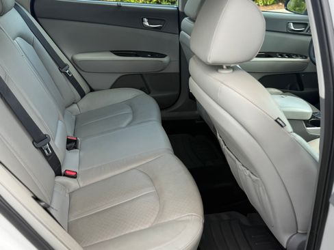 Used 2016 Kia Optima EX w/ Premium Package image 19