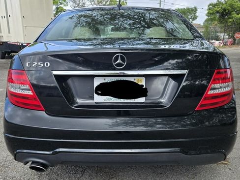 Used 2014 Mercedes-Benz C 250 Sedan image 4